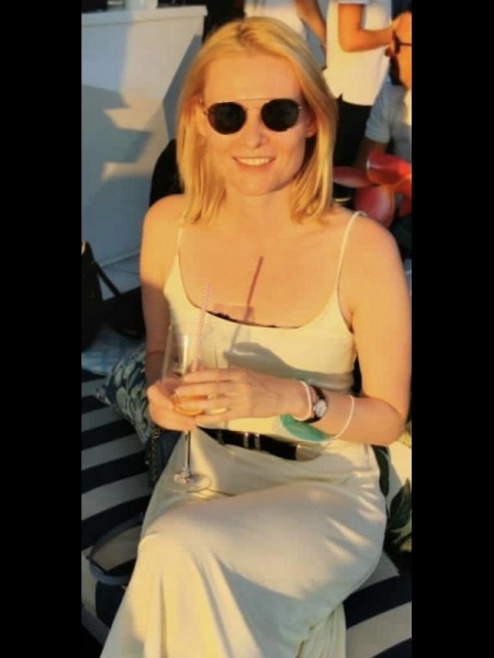 Anna  / Réf. 92705 / Adhérente Agence Amélie