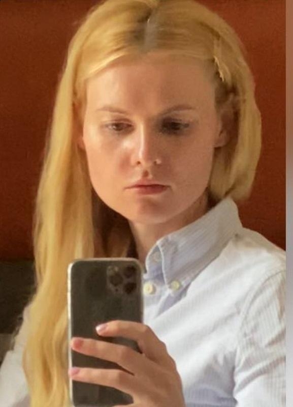 Photo de Anna  / Réf. 92705 / Agence Amélie