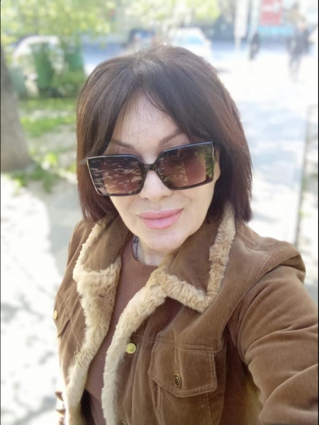 Marina / Réf. 92709 / Adhérente Agence Amélie