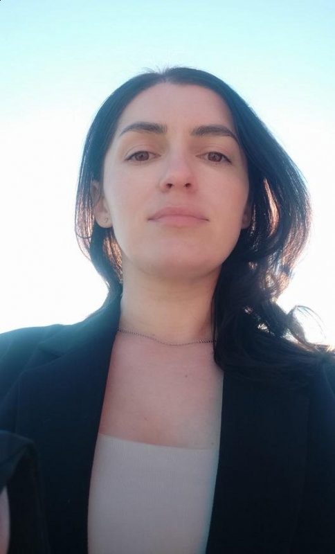 Photo de Yulia / Réf. 92714 / Agence Amélie