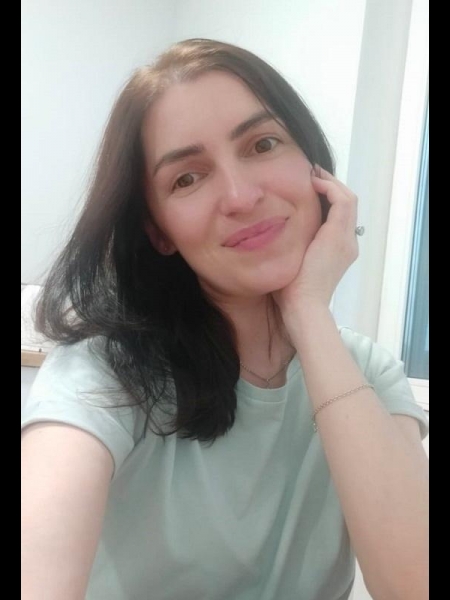 Yulia / Réf. 92714 / Adhérente Agence Amélie