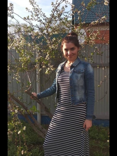 Yulia / Réf. 92714 / Adhérente Agence Amélie