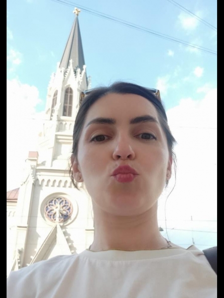 Yulia / Réf. 92714 / Adhérente Agence Amélie