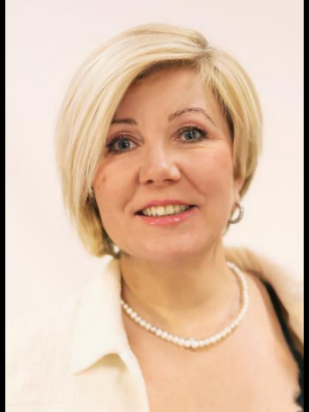 Natallia (Belgique) / Réf. 92723 / Adhérente Agence Amélie