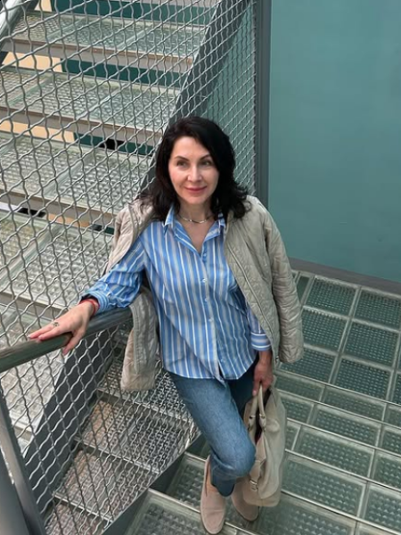Elena (Genève) / Réf. 92773 / Adhérente Agence Amélie