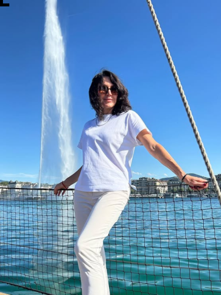 Elena (Genève) / Réf. 92773 / Adhérente Agence Amélie