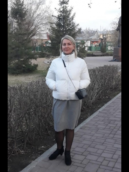 Oksana (Cannes) / Réf. 92777 / Adhérente Agence Amélie