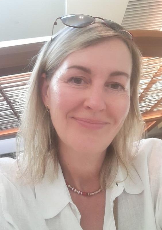 Photo de Oksana (Cannes) / Réf. 92777 / Agence Amélie