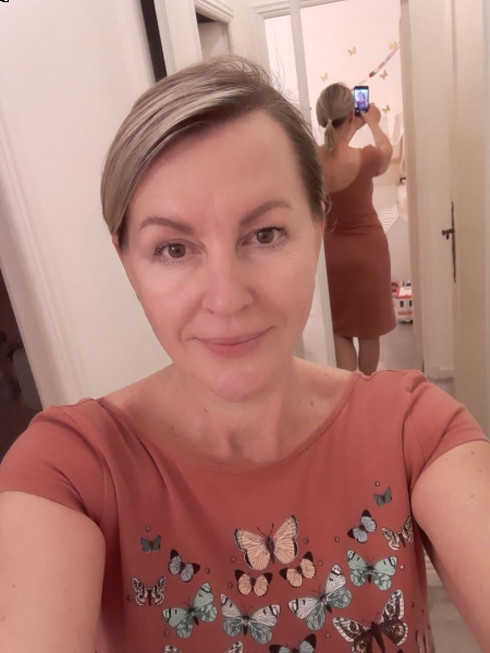 Oksana (Cannes) / Réf. 92777 / Adhérente Agence Amélie