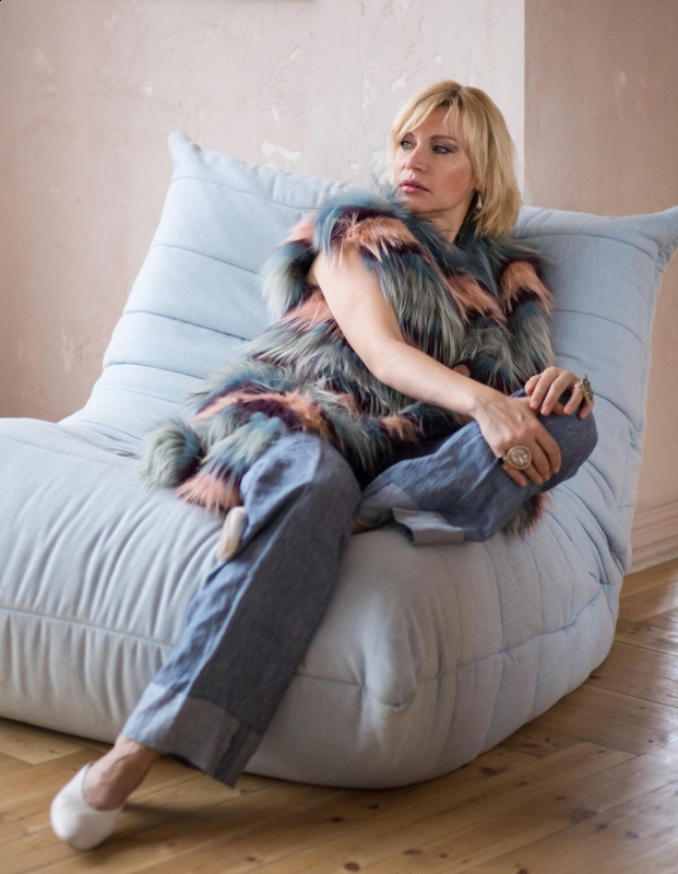 Photo de Julia / Réf. 92759 / Agence Amélie