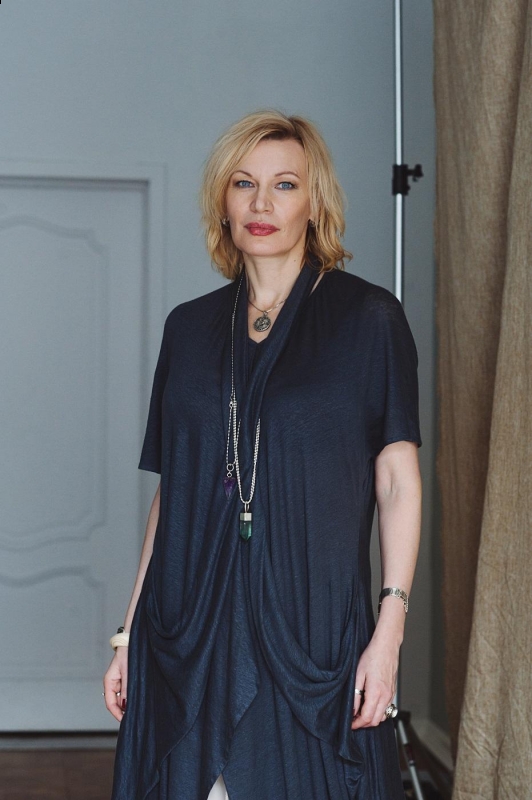 Photo de Julia / Réf. 92759 / Agence Amélie