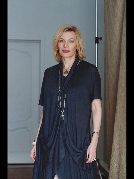 Julia / Réf. 92759 / Adhérente Agence Amélie