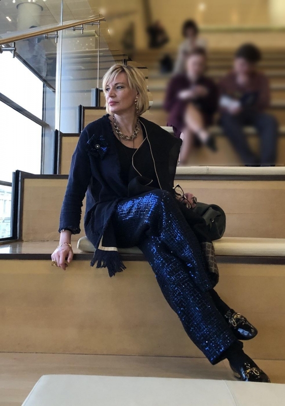 Photo de Julia / Réf. 92759 / Agence Amélie