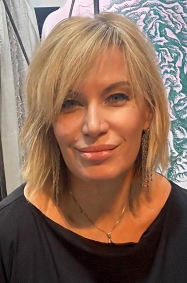 Photo de Julia / Réf. 92759 / Agence Amélie