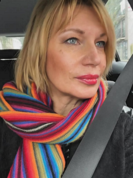 Julia / Réf. 92759 / Adhérente Agence Amélie