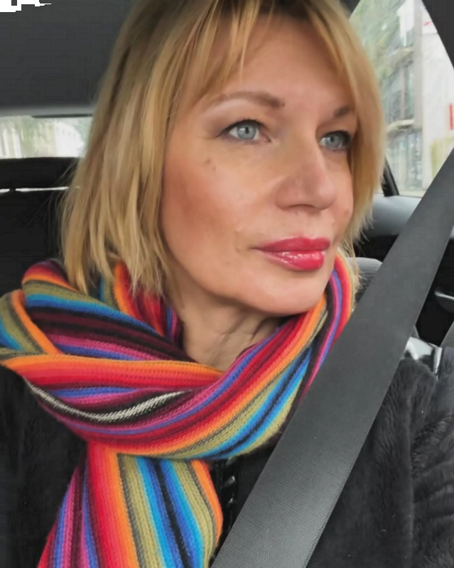 Photo de Julia / Réf. 92759 / Agence Amélie