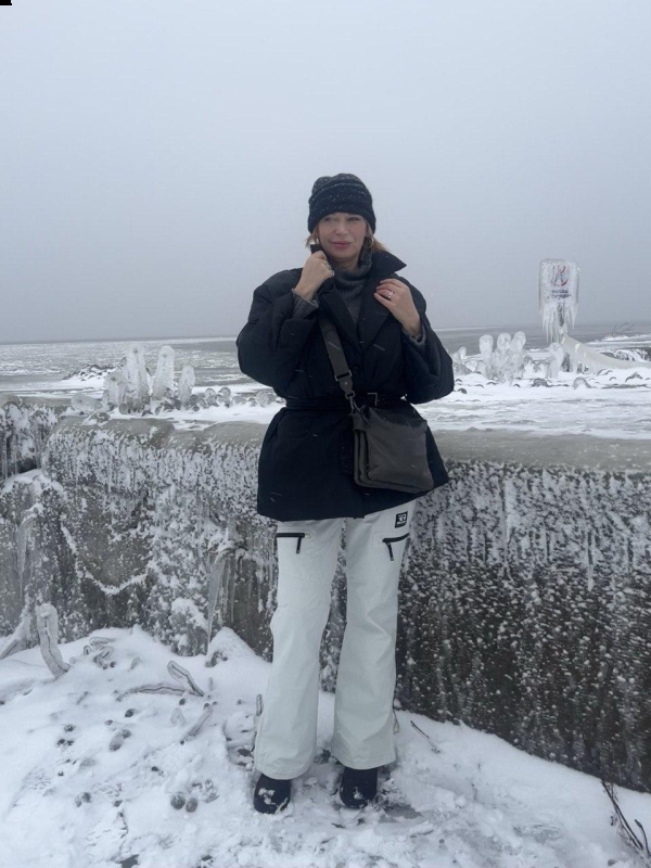 Photo de Julia / Réf. 92759 / Agence Amélie