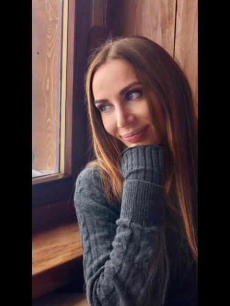 Svetlana (Italie) / Réf. 92800 / Adhérente Agence Amélie