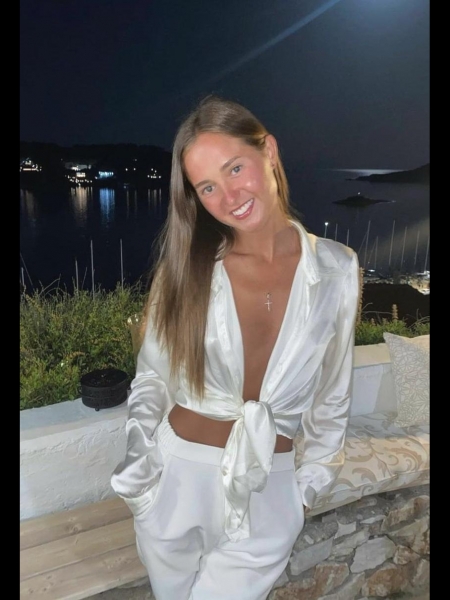 Kristina (Chypre) / Réf. 92802 / Adhérente Agence Amélie