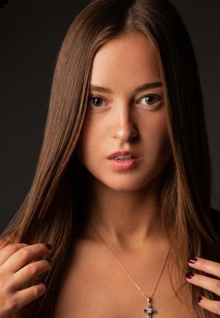 Photo de Kristina (Chypre) / Réf. 92802 / Agence Amélie