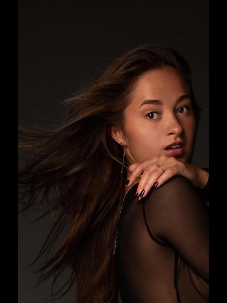 Kristina (Chypre) / Réf. 92802 / Adhérente Agence Amélie