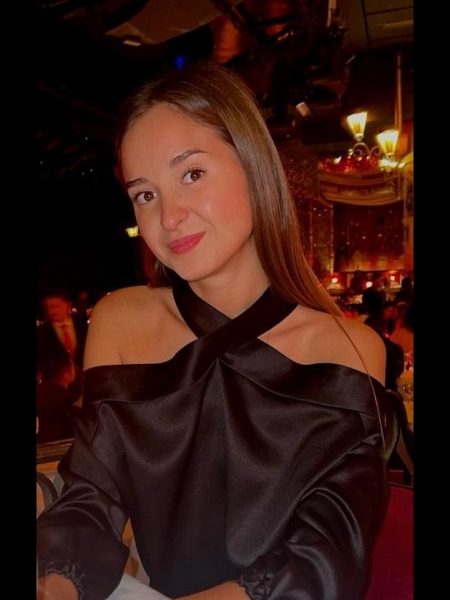 Kristina (Chypre) / Réf. 92802 / Adhérente Agence Amélie