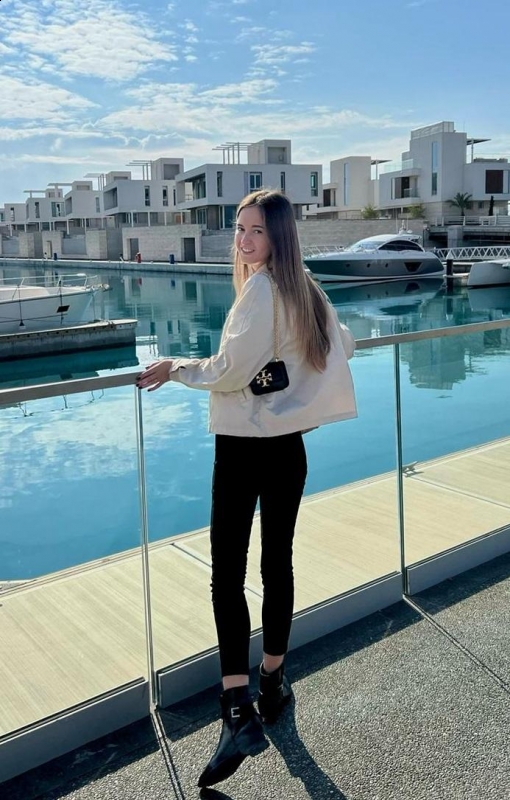 Photo de Kristina (Chypre) / Réf. 92802 / Agence Amélie