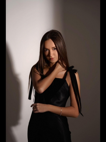 Kristina (Chypre) / Réf. 92802 / Adhérente Agence Amélie