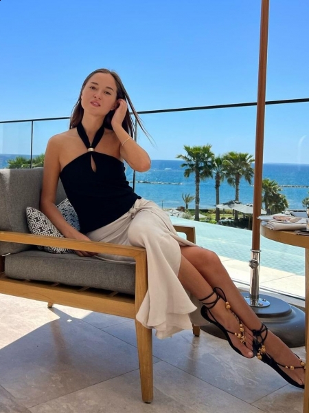 Kristina (Chypre) / Réf. 92802 / Adhérente Agence Amélie