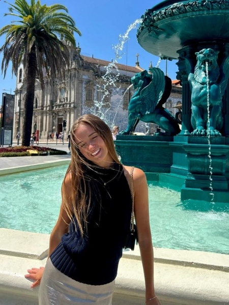 Kristina (Chypre) / Réf. 92802 / Adhérente Agence Amélie