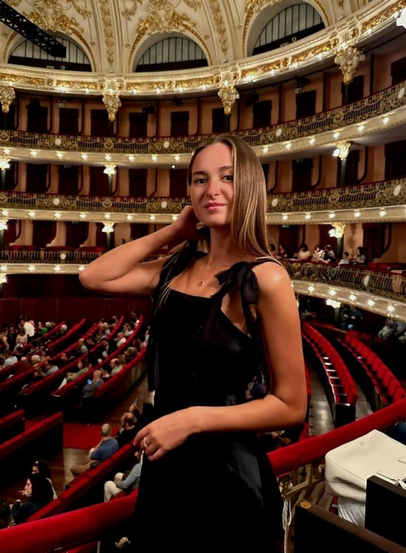 Photo de Kristina (Chypre) / Réf. 92802 / Agence Amélie