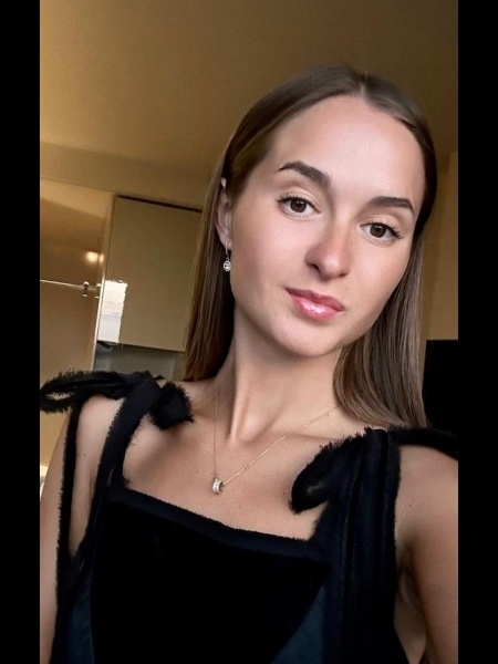 Kristina (Chypre) / Réf. 92802 / Adhérente Agence Amélie