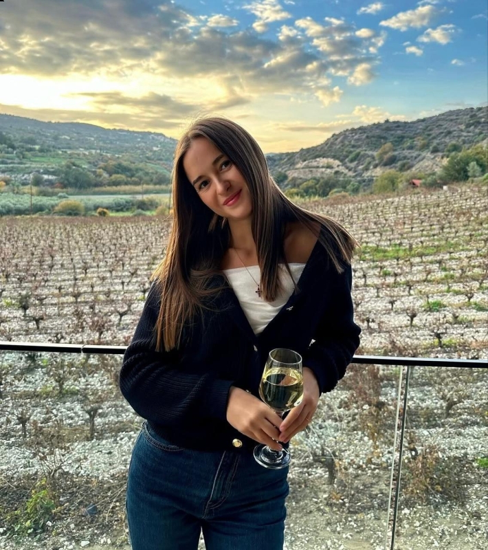 Photo de Kristina (Chypre) / Réf. 92802 / Agence Amélie