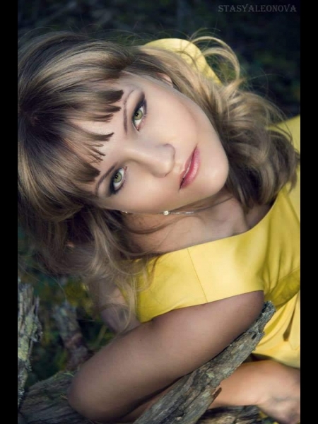 Olga (Paris) / Réf. 92822 / Adhérente Agence Amélie