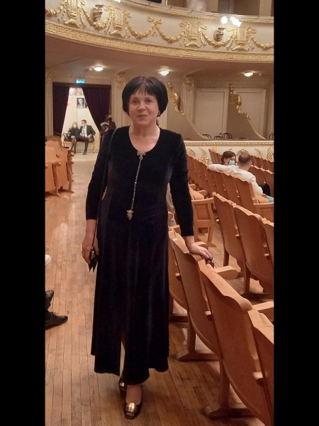 Olga (Espagne) / Réf. 92823 / Adhérente Agence Amélie