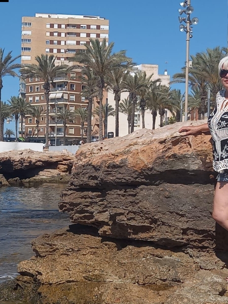 Olga (Espagne) / Réf. 92823 / Adhérente Agence Amélie