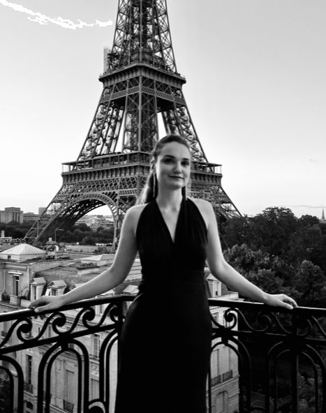 Photo de Olga (Paris) / Réf. 92827 / Agence Amélie