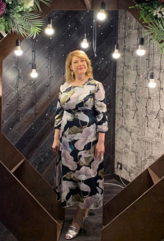 Photo de Irina / Réf. 92843 / Agence Amélie