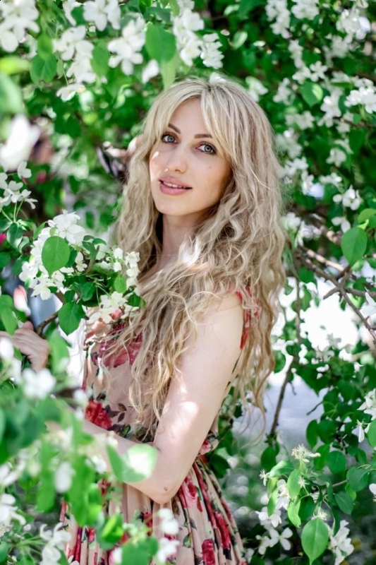 Photo de Maria (bientôt à Paris) / Réf. 92845 / Agence Amélie