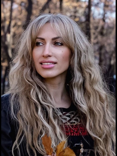 Maria ( Bientôt à Paris ) / Réf. 92845 / Adhérente Agence Amélie