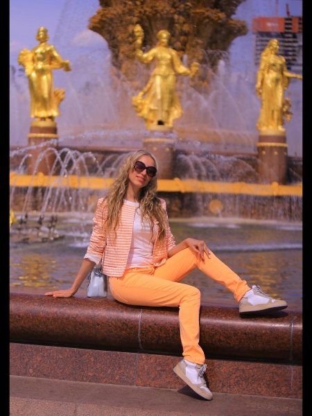 Maria ( Bientôt à Paris ) / Réf. 92845 / Adhérente Agence Amélie