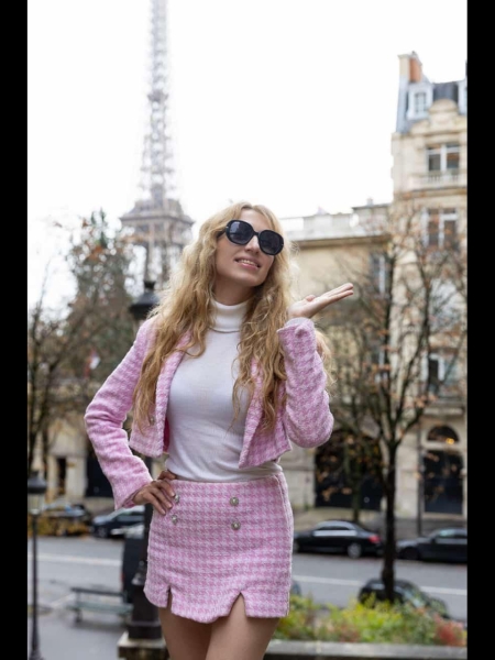 Maria (bientôt  à Paris) / Réf. 92845 / Adhérente Agence Amélie