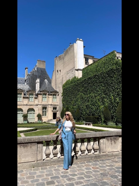 Maria (bientôt  à Paris) / Réf. 92845 / Adhérente Agence Amélie