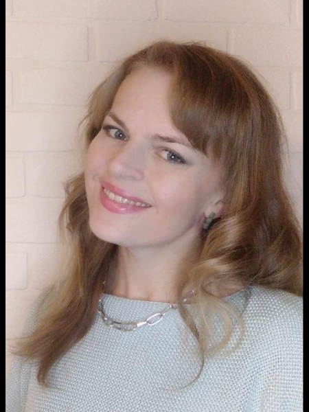 Anna / Réf. 230 / Adhérente Agence Amélie