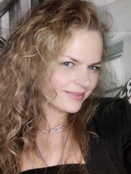 Anna / Réf. 230 / Adhérente Agence Amélie