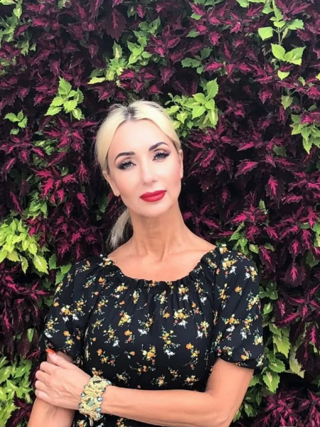Olga / Réf. 92851 / Adhérente Agence Amélie