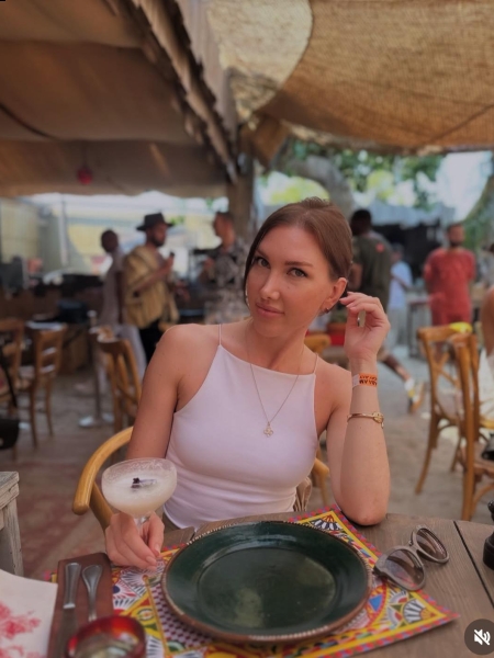 Elena (Paris) / Réf. 92863 / Adhérente Agence Amélie