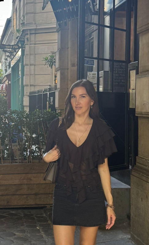 Photo de Elena (Paris) / Réf. 92863 / Agence Amélie