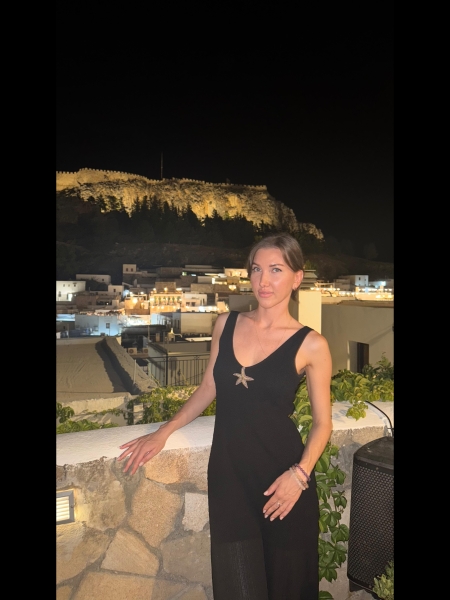 Elena (Paris) / Réf. 92863 / Adhérente Agence Amélie