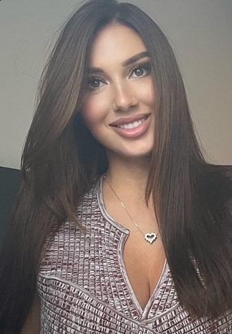 Photo de Evelina (souvent à Paris) / Réf. 92865 / Agence Amélie